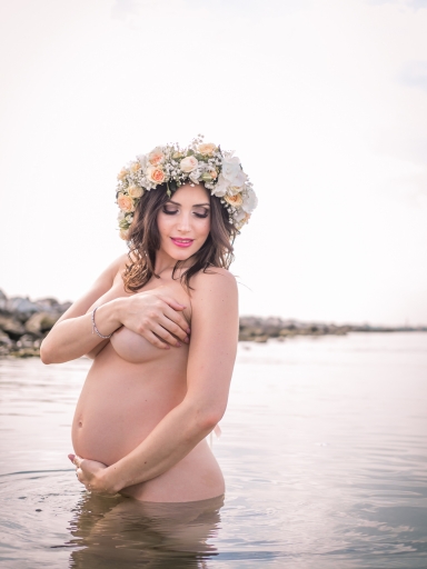 Romantic-maternity-photo-shoot-Rimini